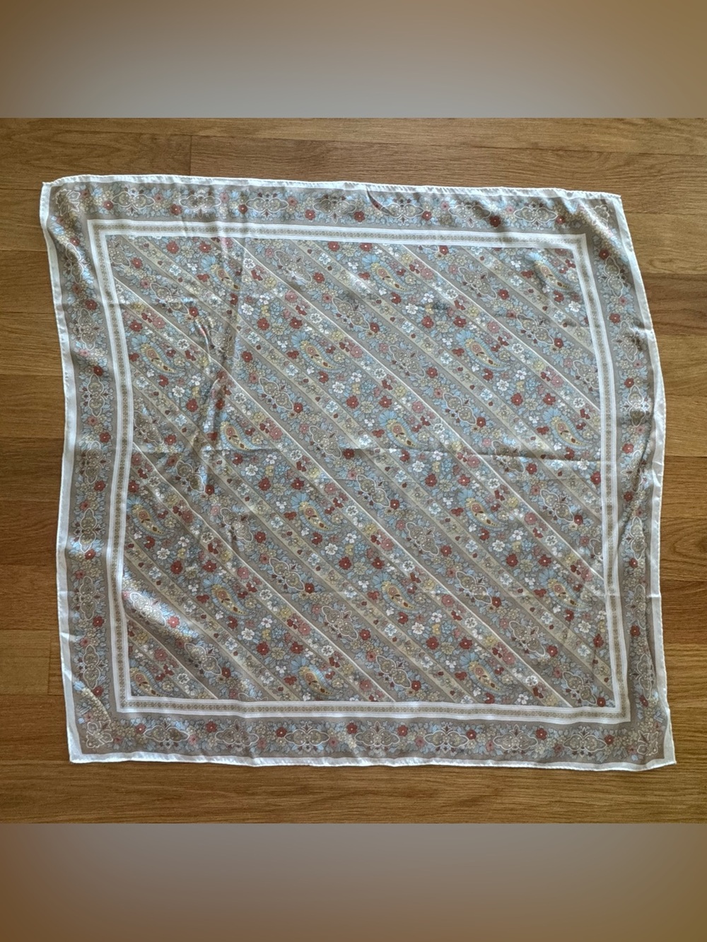 Vintage The Specialty House 100% Silk Paisley Floral Scarf Square Made in Japan